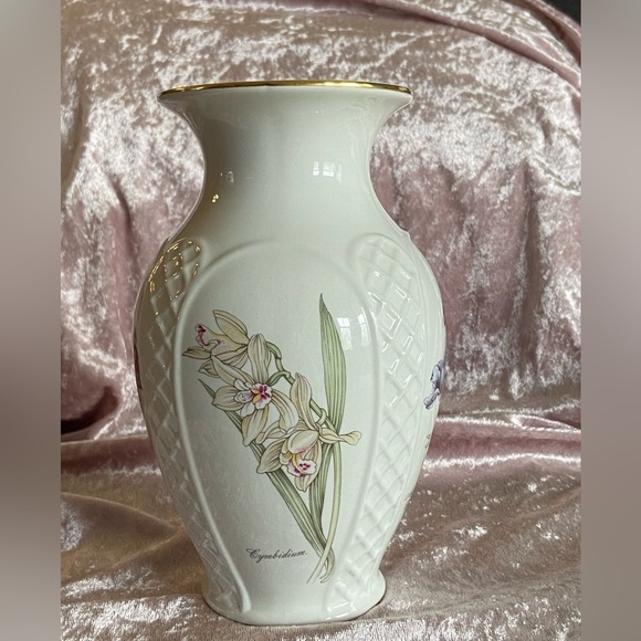 ROYALWinton Vintage Porcelain Vase-Four Sides Show Four Fun Flower Verities VEUC - Picture 4 of 12